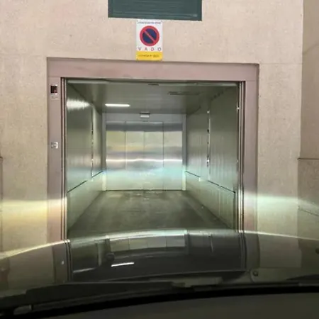 Centrico Con Garaje Apartmán